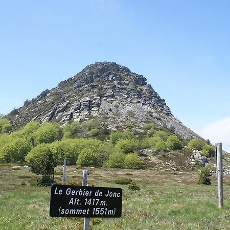 Gite Du Charpentier Vocance Luaran gambar